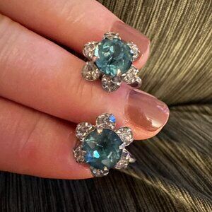 Vintage Blue and White CZ Screw on earrings silvertone